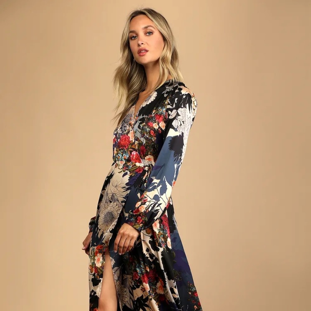 NWT Lulus Satin Wrap Dress